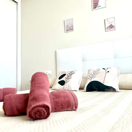 Atico Sea Views - 2 Bedrooms 아파트 *